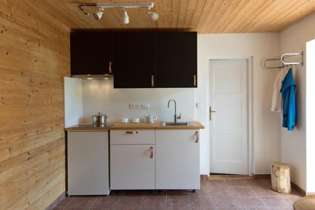 Casa Linum. U Centra Zlina S Atmosferou Venkova. Apartment Екстериор снимка